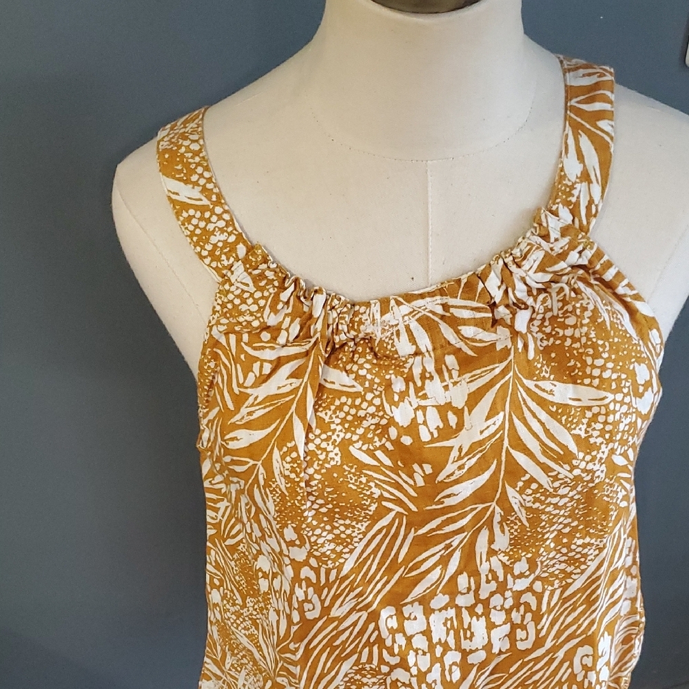 Christian Siriano Gold and White Ruffled Tank Top - Picture 4 of 13